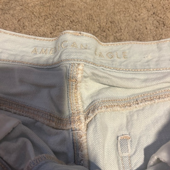American eagle high waisted light washed Jean shorts - Picture 6 of 8